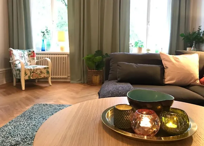 Artistic And Light 2 Room Apartment In Sofo 65Sqm